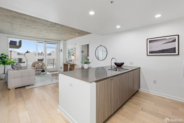 45 Bartlett Street 408, San Francisco, CA 94110