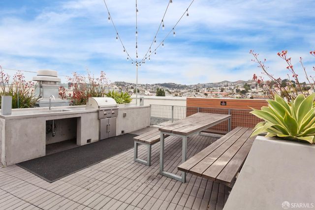 45 Bartlett Street 408, San Francisco, CA 94110