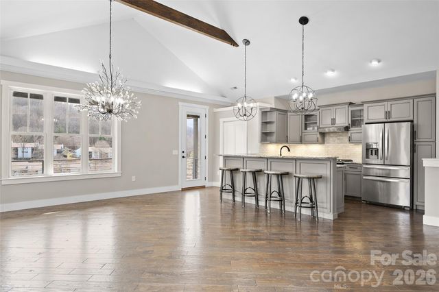 189 Greenview Drive, Waynesville, NC 28786