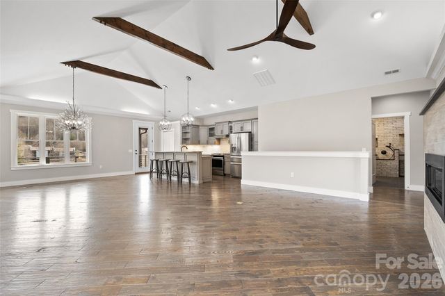 189 Greenview Drive, Waynesville, NC 28786