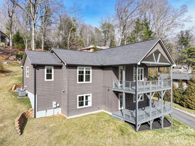 189 Greenview Drive, Waynesville, NC 28786