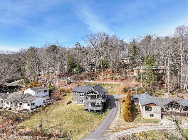 189 Greenview Drive, Waynesville, NC 28786