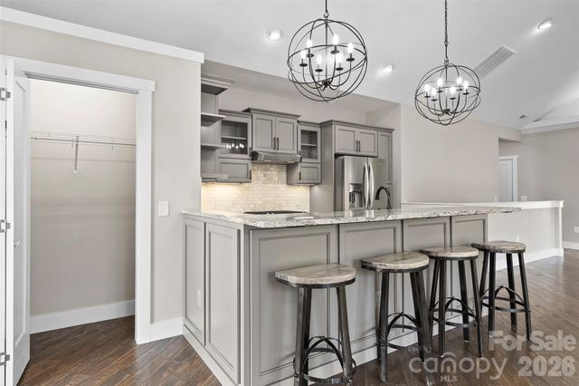 189 Greenview Drive, Waynesville, NC 28786