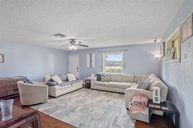 1492 Becky, Lake Charles, LA 70611