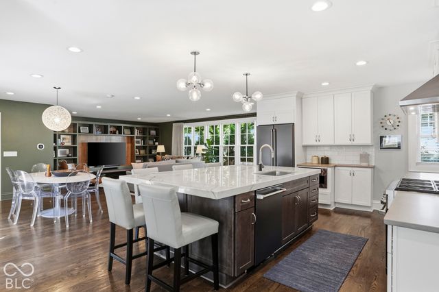 4818 N Park Avenue, Indianapolis, IN 46205