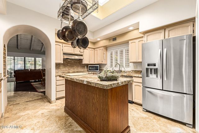 8100 E CAMELBACK Road 151, Scottsdale, AZ 85251