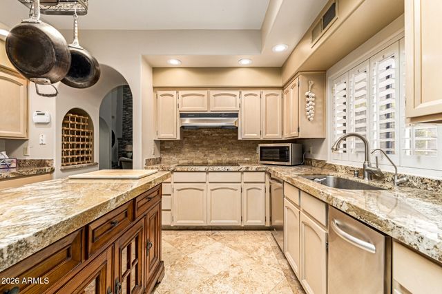 8100 E CAMELBACK Road 151, Scottsdale, AZ 85251