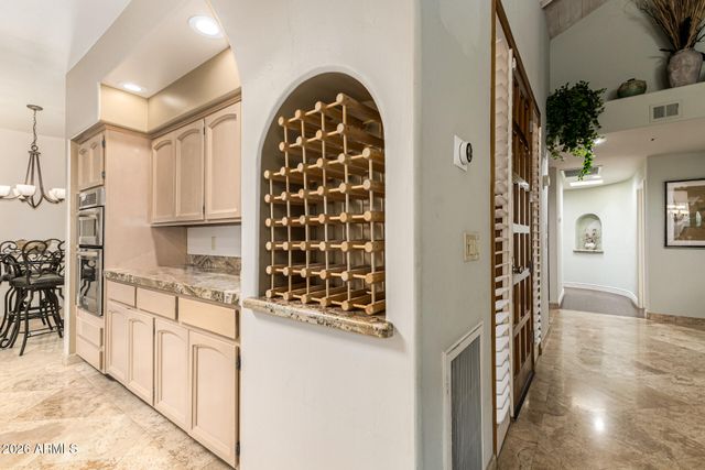 8100 E CAMELBACK Road 151, Scottsdale, AZ 85251