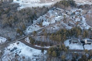1 Lorraine Metcalf Dr, Wrentham, MA 02093