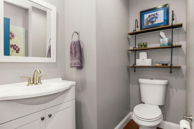 4906 NW Barry Road, Kansas City, MO 64154