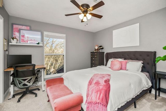 4906 NW Barry Road, Kansas City, MO 64154