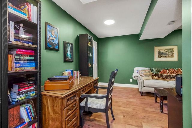 4906 NW Barry Road, Kansas City, MO 64154