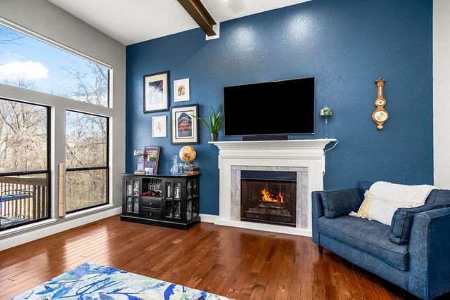 4906 NW Barry Road, Kansas City, MO 64154