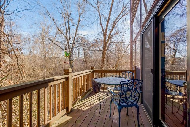 4906 NW Barry Road, Kansas City, MO 64154