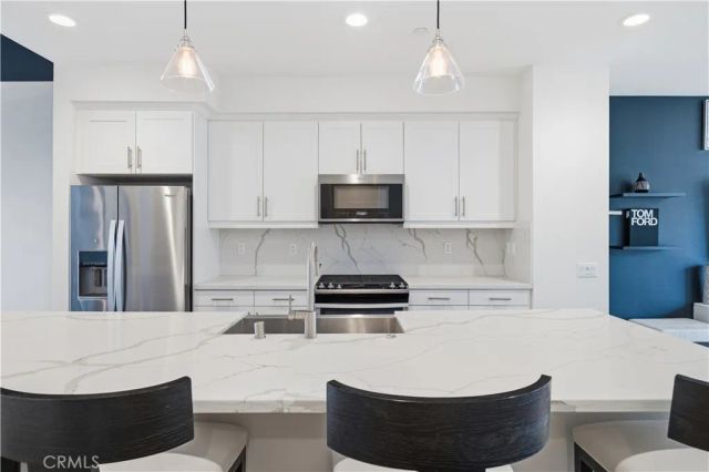 1667 Grand View, Costa Mesa, CA 92627