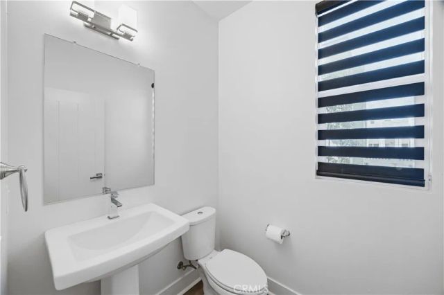 1667 Grand View, Costa Mesa, CA 92627