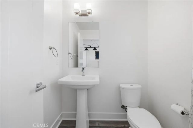 1667 Grand View, Costa Mesa, CA 92627