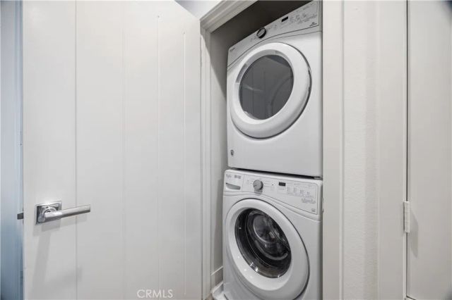 1667 Grand View, Costa Mesa, CA 92627