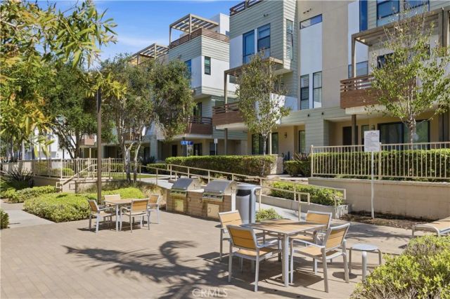 1667 Grand View, Costa Mesa, CA 92627