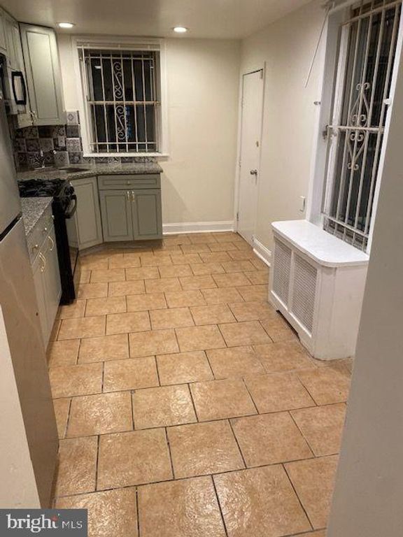 2031 N 9TH ST, Philadelphia, PA 19122 — photo 3
