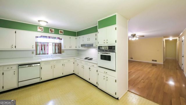 4875 Millen Drive, Mableton, GA 30126