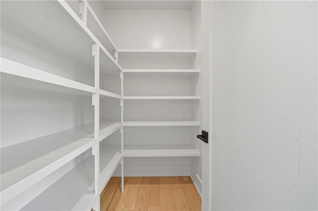 10407 N Liberty Street, Kansas City, MO 64155