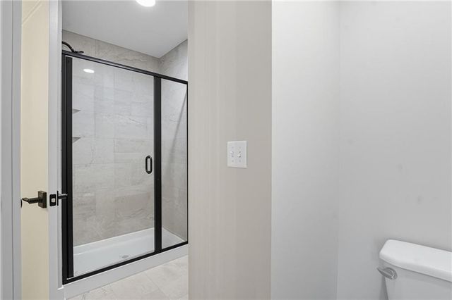 10407 N Liberty Street, Kansas City, MO 64155