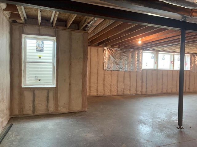 10407 N Liberty Street, Kansas City, MO 64155