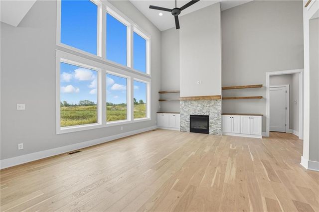 10407 N Liberty Street, Kansas City, MO 64155