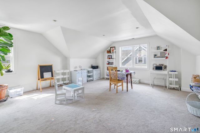 39 Maple Tree Avenue 15, Stamford, CT 06906