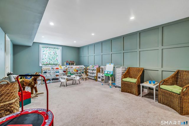 39 Maple Tree Avenue 15, Stamford, CT 06906