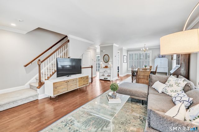 39 Maple Tree Avenue 15, Stamford, CT 06906