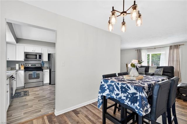 32 Lancaster TER, Hampton, VA 23666