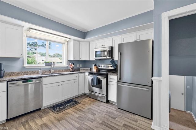 32 Lancaster TER, Hampton, VA 23666
