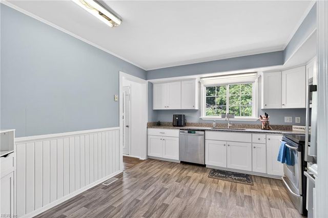 32 Lancaster TER, Hampton, VA 23666