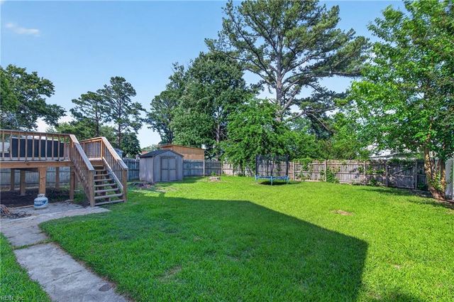 32 Lancaster TER, Hampton, VA 23666