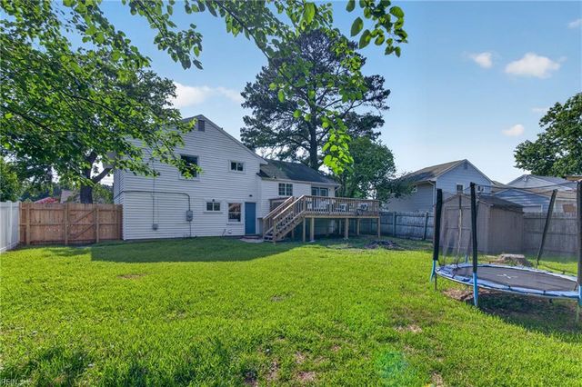 32 Lancaster TER, Hampton, VA 23666