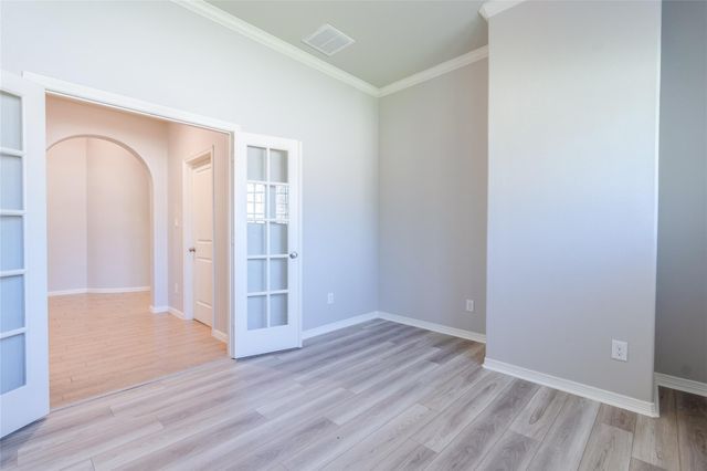111 Riverbend Way, Montgomery, TX 77316