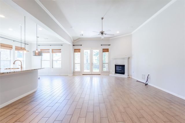 111 Riverbend Way, Montgomery, TX 77316