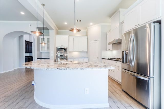 111 Riverbend Way, Montgomery, TX 77316