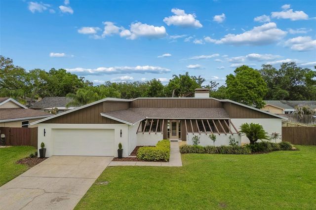 11913 NICKLAUS CIRCLE, Tampa, FL 33624