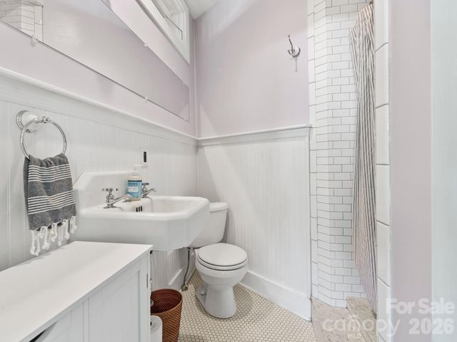 102 Courtland Avenue, Asheville, NC 28801