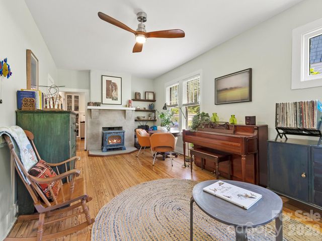 102 Courtland Avenue, Asheville, NC 28801