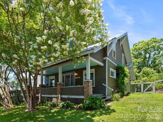 102 Courtland Avenue, Asheville, NC 28801