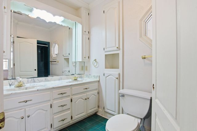 867 Mount Olivet Rd, Columbia, TN 38401