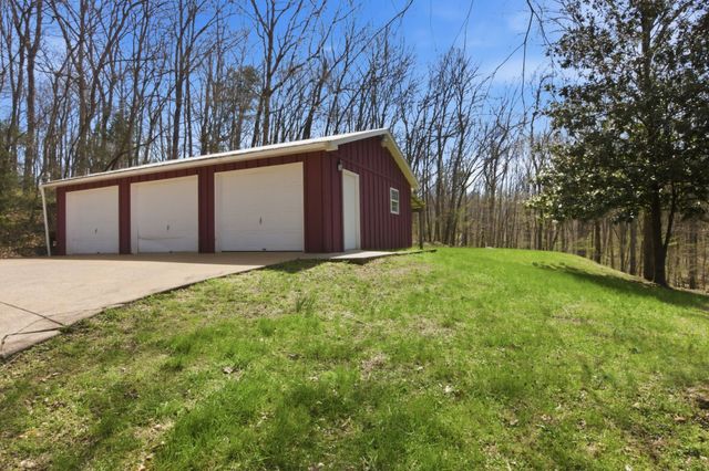 867 Mount Olivet Rd, Columbia, TN 38401