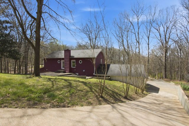 867 Mount Olivet Rd, Columbia, TN 38401