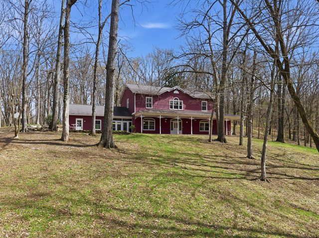 867 Mount Olivet Rd, Columbia, TN 38401