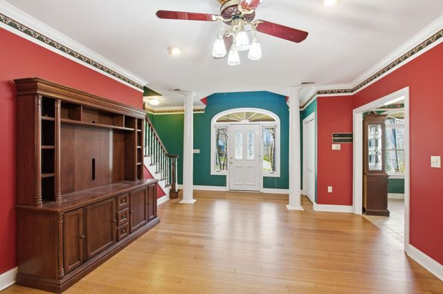 867 Mount Olivet Rd, Columbia, TN 38401