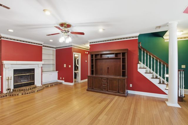 867 Mount Olivet Rd, Columbia, TN 38401